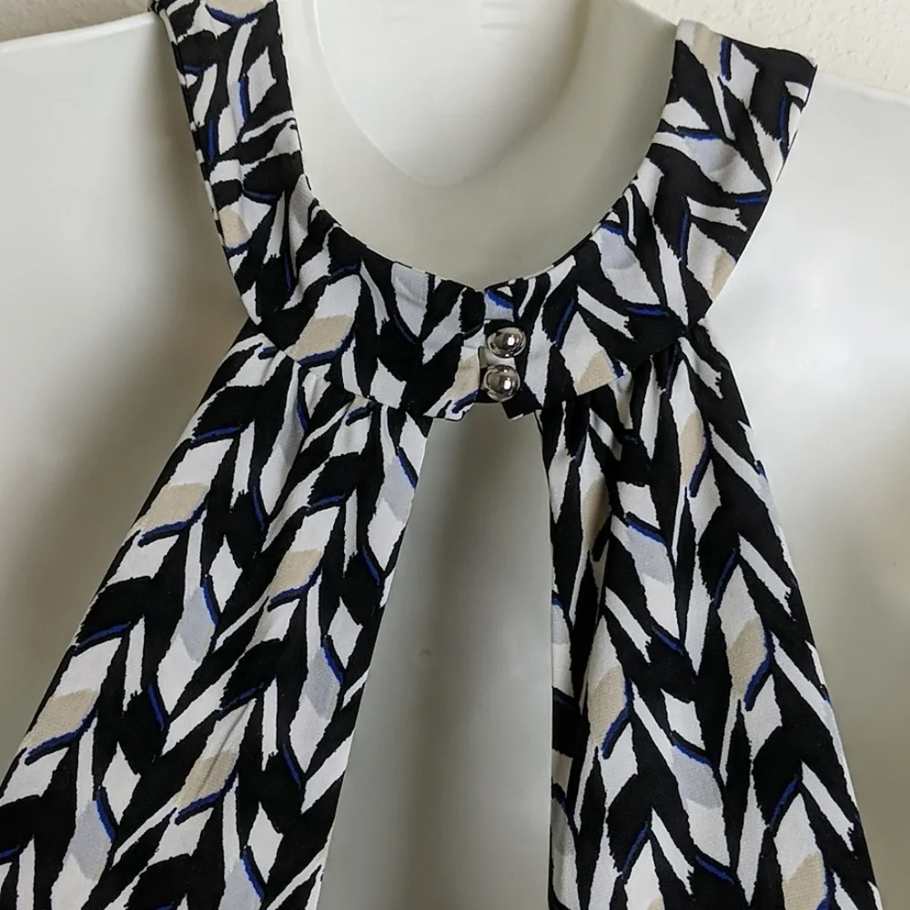 White House Black Market Halter style top NWT - Picture 4 of 8